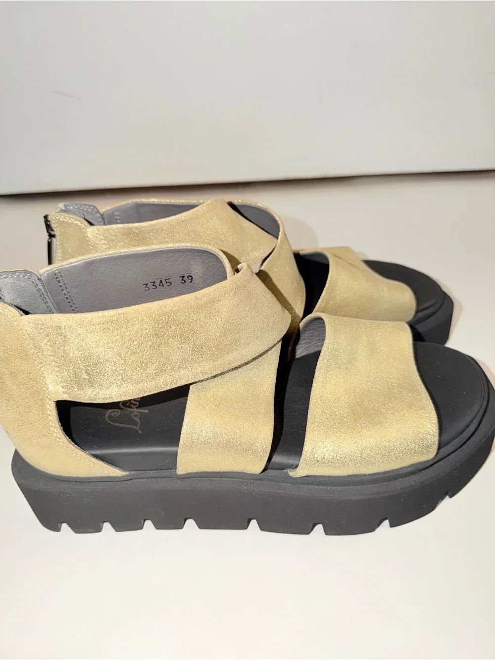 Lofina Gold Leather Platform With A Zipper Sandal, Sz 39